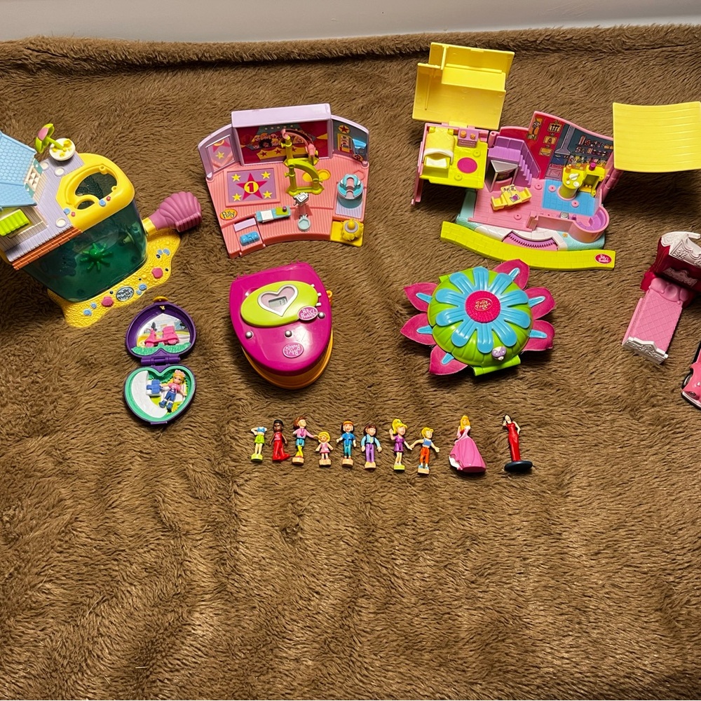 Polly Pocket Bundle